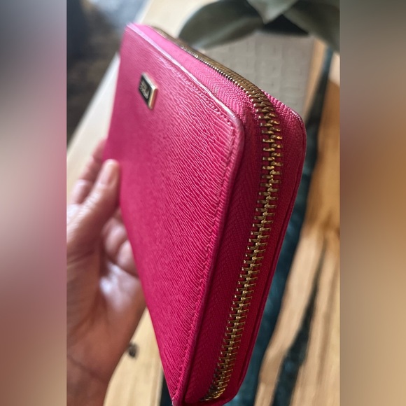 Furla Saffiano Leather Pink Zip around Wallet - Picture 4 of 13